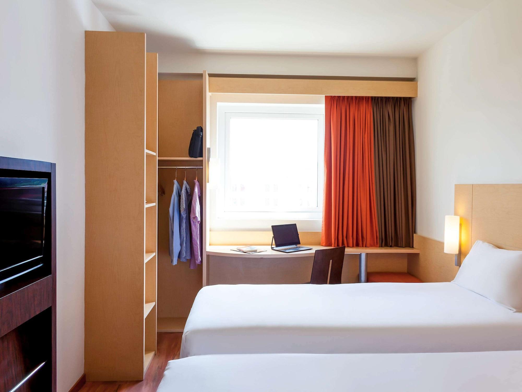 Ibis Hermosillo Esterno foto