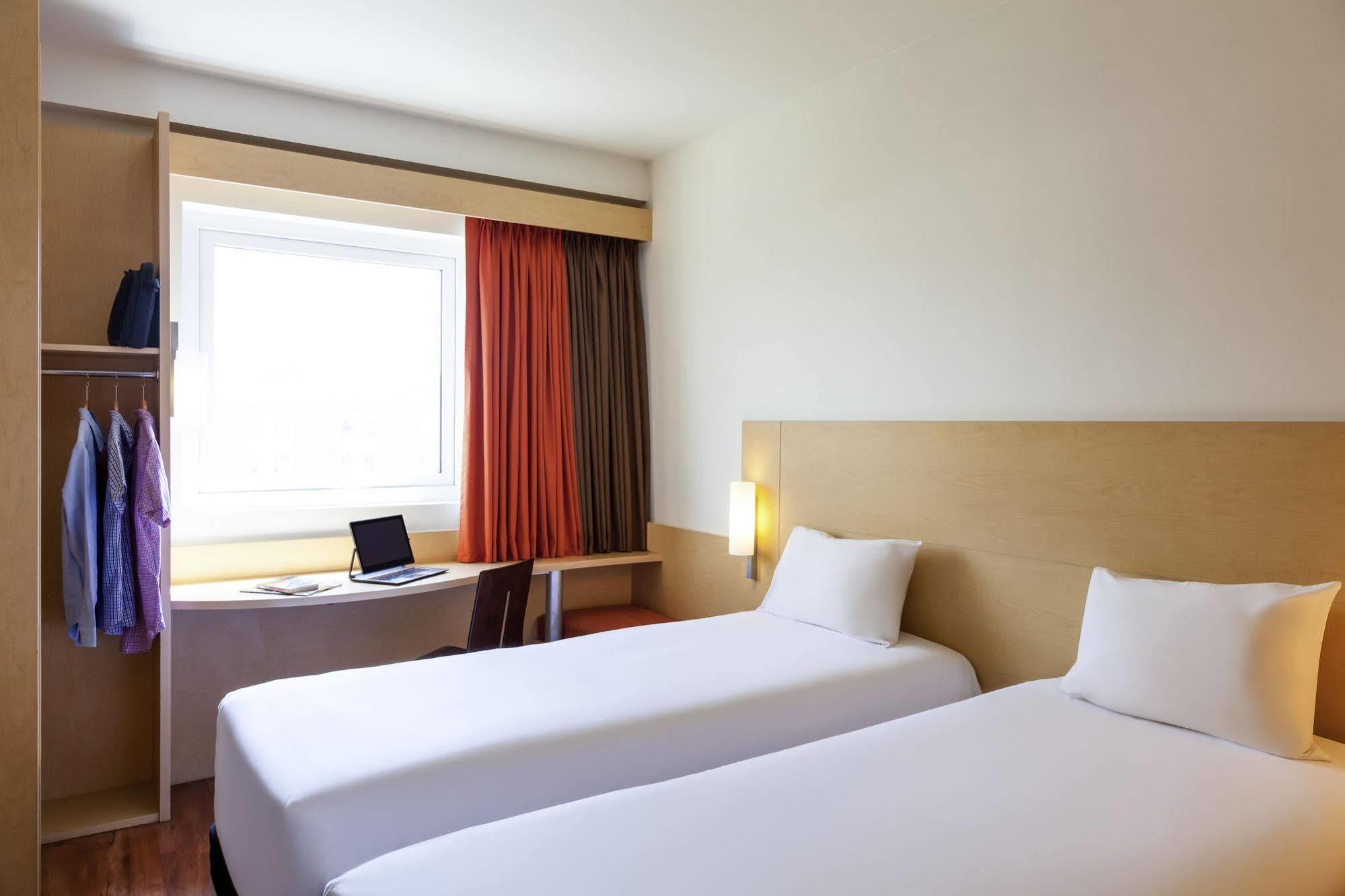 Ibis Hermosillo Esterno foto