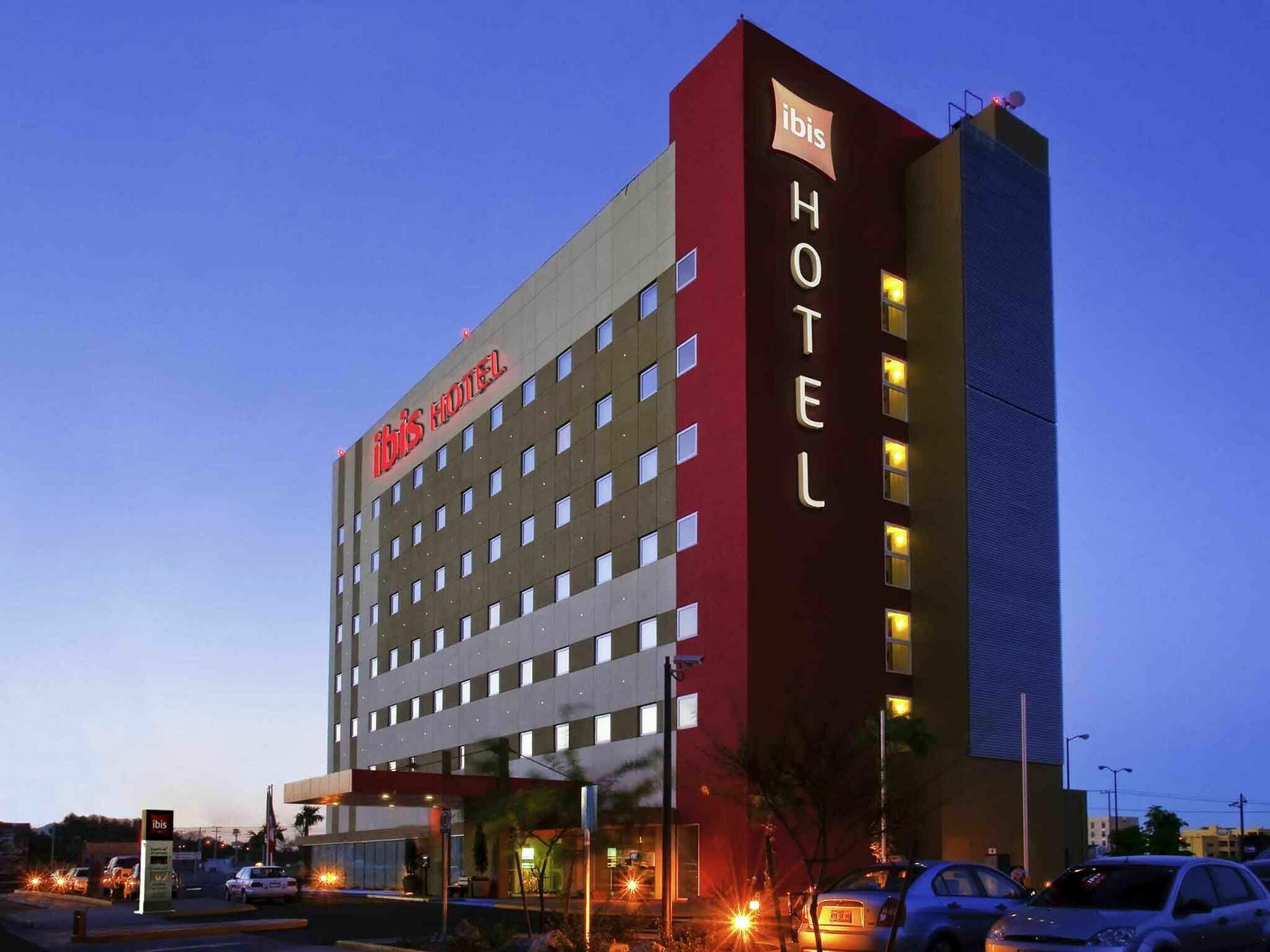 Ibis Hermosillo Esterno foto